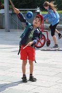 Bub spielt Diavolo beim Ferienauftaktfest 2016