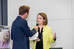 Podiumsdiskussion "Familie.Betreuung.Pflege."