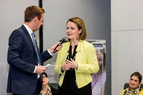 Podiumsdiskussion Familie.Betreuung.Pflege.