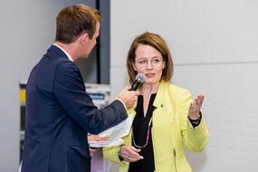 Podiumsdiskussion "Familie.Betreuung.Pflege."
