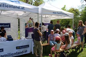 Stand der NÖ Familienland GmbH beim Familienfest Donau-Auen