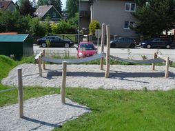 Hüpf- und Klettermöglichkeiten.