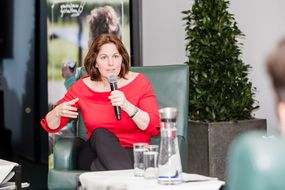 Podiumsdiskussion "Familie.Betreuung.Pflege."