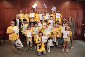 Gruppenfoto der Teilnehmerinnen und Teilnehmer der 3. Kinder Business Week