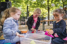 Straßenfest zum Weltspieltag in NÖ
