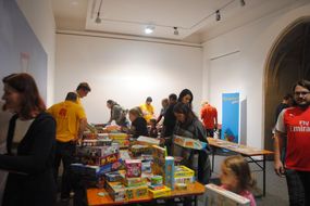 Brettspiele und Besucher.