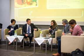 Podiumsdiskussion "Bildung & Erziehung"