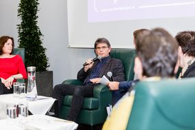 Podiumsdiskussion "Familie.Betreuung.Pflege."