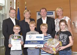 Gruppenfoto mit Landesrätin Schwarz.