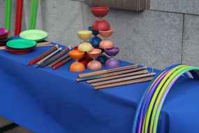 Buntes Spielzeug beim Ferienauftaktfest 2017