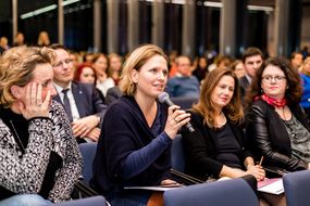 Podiumsdiskussion "Familie? - Ja, unbedingt!"