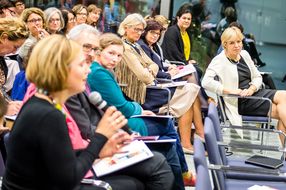 Podiumsdiskussion "Bildung & Erziehung"