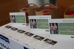 Gutscheine für die Gewinner beim Ferienauftaktfest 2017