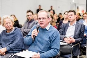 Podiumsdiskussion "Familie? - Ja, unbedingt!"