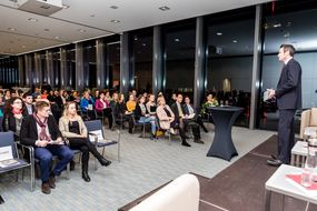 Podiumsdiskussion "Familie? - Ja, unbedingt!"